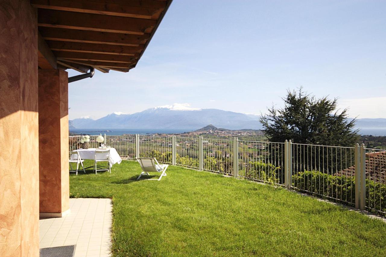 La Villa Degli Ulivi Soiano Del Lago Bagian luar foto